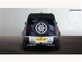 Land Rover Defender Image 6