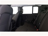Land Rover Defender Image 4