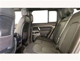Land Rover Defender Image 4