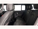 Land Rover Defender Image 4