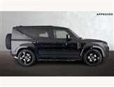 Land Rover Defender Image 5