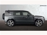 Land Rover Defender Image 5