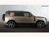 Land Rover Defender Image 5