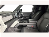 Land Rover Defender Image 3
