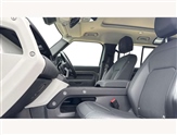 Land Rover Defender Image 3