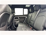 Land Rover Defender Image 4