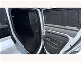 Land Rover Defender Image 4