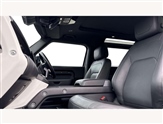 Land Rover Defender Image 3