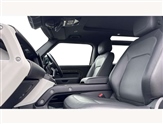 Land Rover Defender Image 3