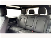 Land Rover Defender Image 4
