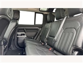 Land Rover Defender Image 4
