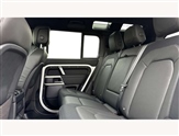Land Rover Defender Image 4