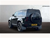 Land Rover Defender Image 2