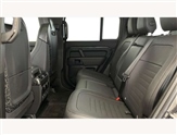 Land Rover Defender Image 4