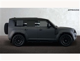 Land Rover Defender Image 5
