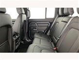 Land Rover Defender Image 4