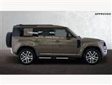 Land Rover Defender Image 5