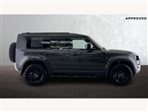 Land Rover Defender Image 5