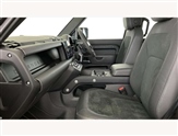 Land Rover Defender Image 3
