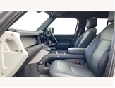 Land Rover Defender Image 3