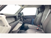Land Rover Defender Image 3