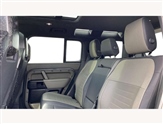 Land Rover Defender Image 4