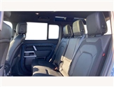 Land Rover Defender Image 4