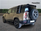 Land Rover Defender Image 3