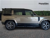 Land Rover Defender Image 4