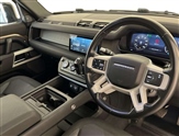 Land Rover Defender Image 6