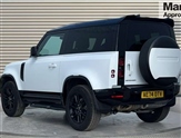 Land Rover Defender Image 5