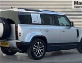 Land Rover Defender Image 3