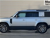 Land Rover Defender Image 6