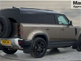 Land Rover Defender Image 3