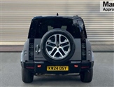 Land Rover Defender Image 4