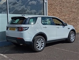 Land Rover Discovery Sport Image 3