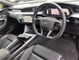 Land Rover Discovery Sport Image 6