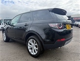 Land Rover Discovery Sport Image 2