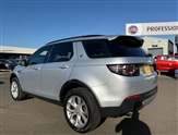 Land Rover Discovery Sport Image 2