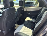 Land Rover Discovery Image 4