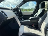 Land Rover Discovery Image 3