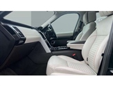 Land Rover Discovery Image 3