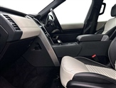 Land Rover Discovery Image 3