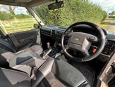 Land Rover Discovery Image 2