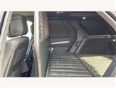 Land Rover Discovery Image 4