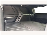 Land Rover Discovery Image 4