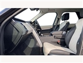 Land Rover Discovery Image 3