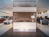 Land Rover Range Rover Velar Image 4