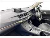 Lexus CT Image 2