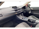 Lexus CT Image 2